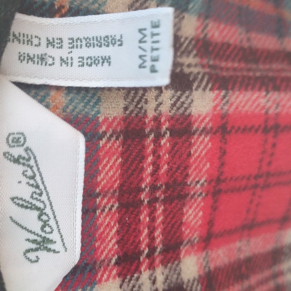 Woolrich plaid shirt MPetite - Picture 2 of 5